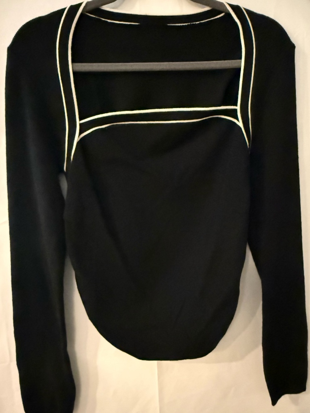 Cropped Fit Black Sweater